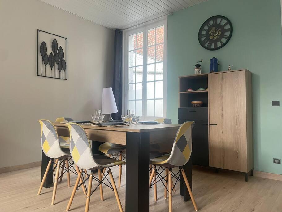 Maison A 2 Pas Du Centre Ville Peronne  Ngoại thất bức ảnh